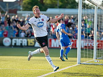 Dundalk hit Limerick for six a...